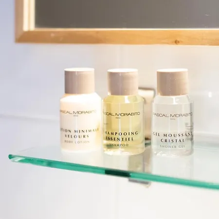 Отель Le Genepi Мерибель